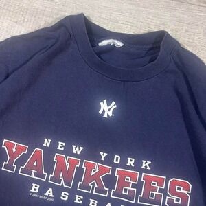 90s 2000s New York Yankees navy blue and red puma center swoosh baseball T-shirt